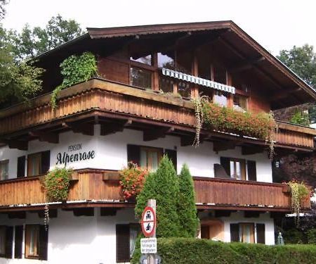 Pension Alpenrose Kitzbühel Buitenkant foto
